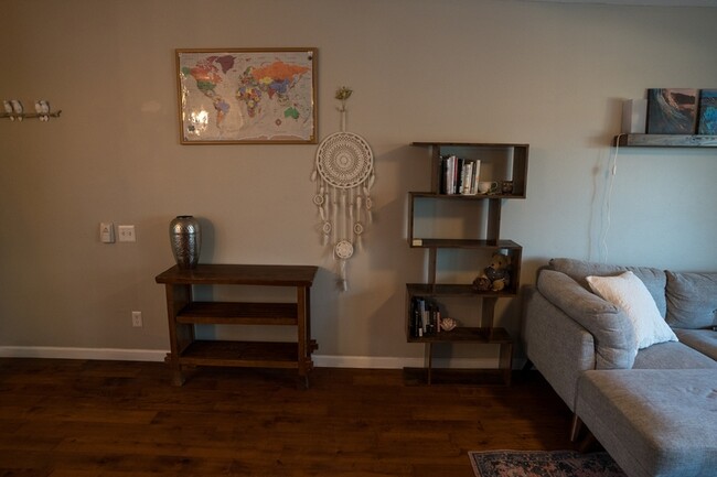 Building Photo - 6725 Mission Gorge Rd