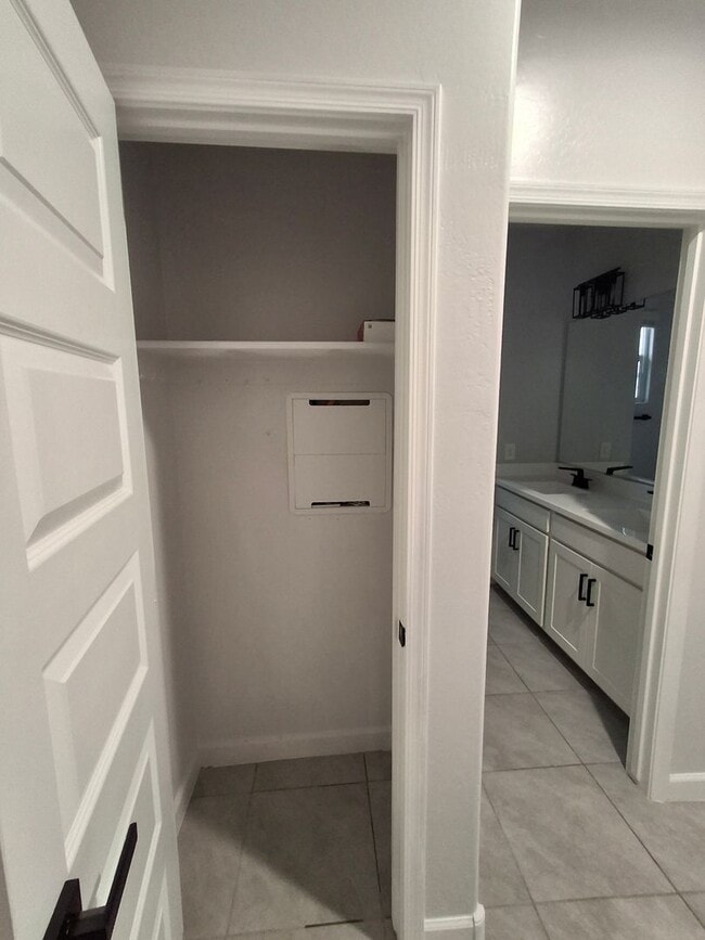 Building Photo - 36672 N Asturian Vly Wy