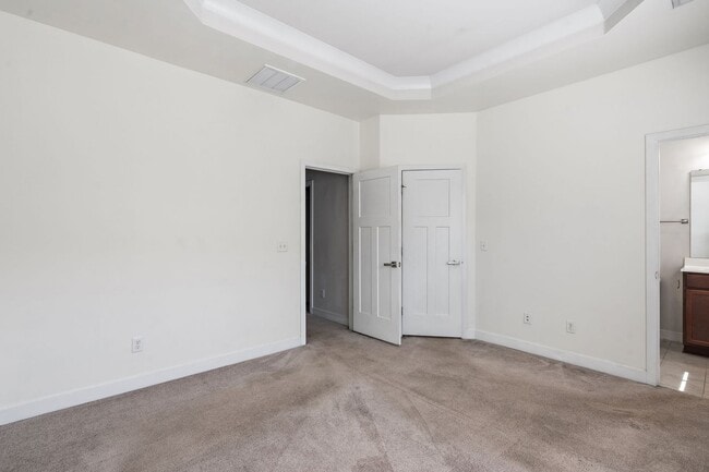 Building Photo - 4316 Summercrest Blvd