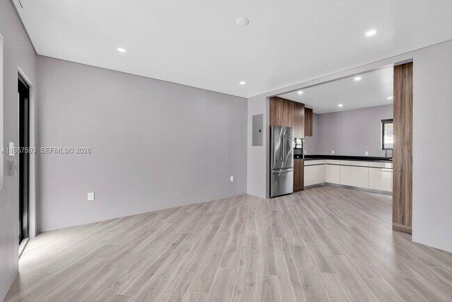 Building Photo - 8931 NE 2nd Ave