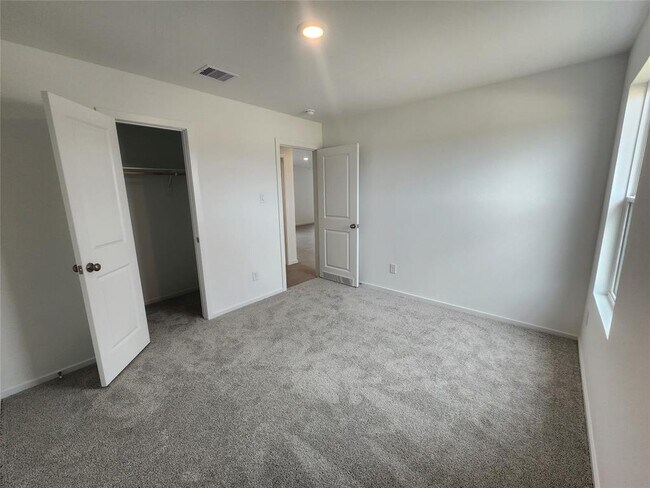 Building Photo - 1706 Green Warbler Ln