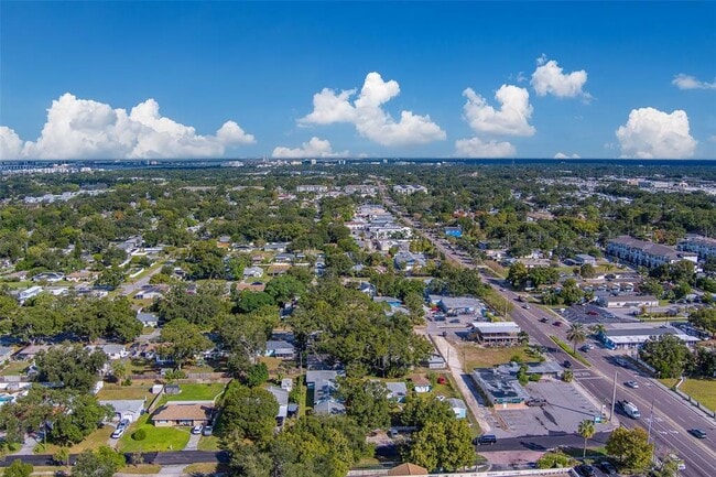 Building Photo - 810 2nd Ave NW