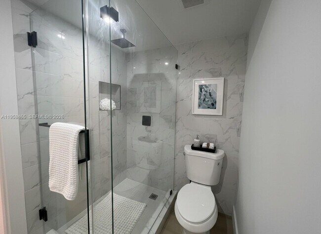 Building Photo - 5100 SW 90th Ave