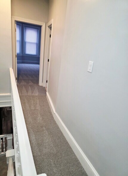 Building Photo - 636 N 63rd St