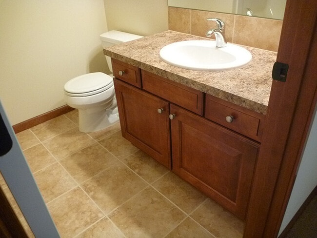 Building Photo - ***PENDING APPLICATION***Impressive Dog Fr...
