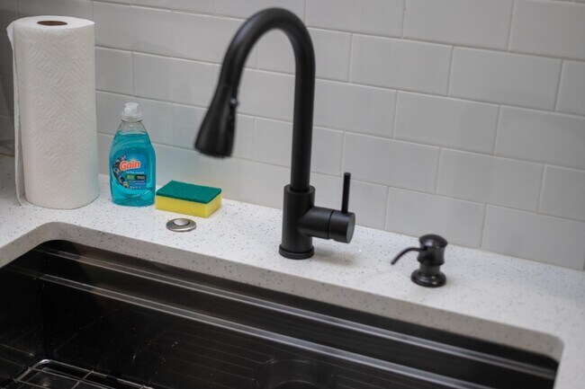 Building Photo - 1775 Harbor Rd