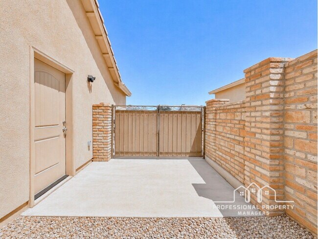 Building Photo - “Charming 3-Bedroom, 2-Bathroom Home in Villa Chaparral”