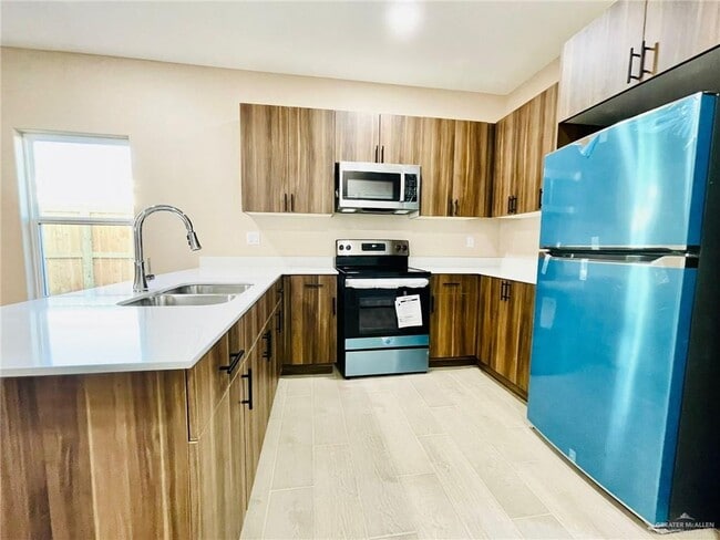 Building Photo - 3013 W Driftwood St
