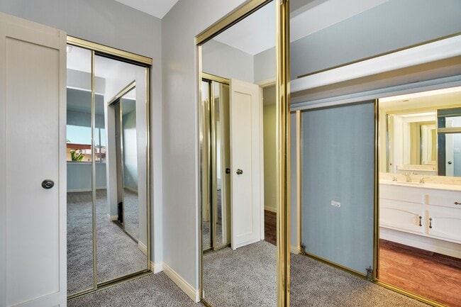 Building Photo - 2 bedroom 2 bath condo for rent in San Car...