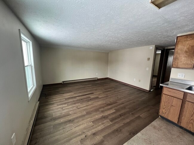 Building Photo - 28389 Ridge Rd