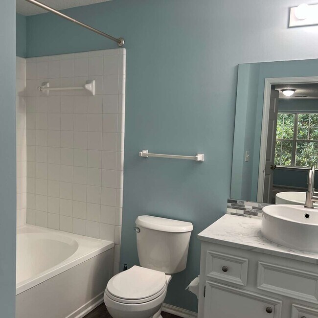 Building Photo - 50 Pebble Beach Cove