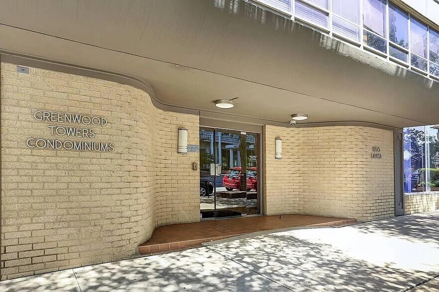 Building Photo - Room in Condo on Lavaca St