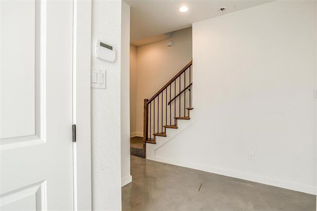 Building Photo - 3513 S Hills Ave