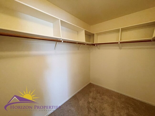 Building Photo - Spacious Two-story 2 Bed 2 Bath 1,564 Sq. Ft. North Sacramento Condo