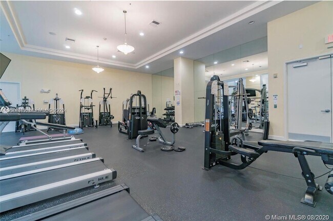 Building Photo - 18800 NE 29th Ave