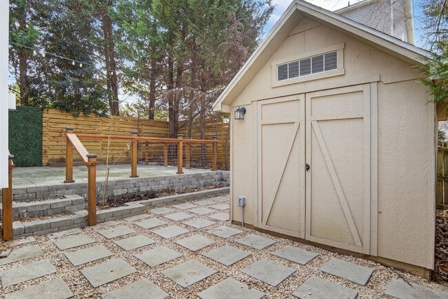 Building Photo - 4921 Windproof Way