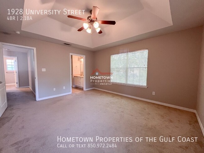 Building Photo - Centrally Located Spacious 4-Bed Home