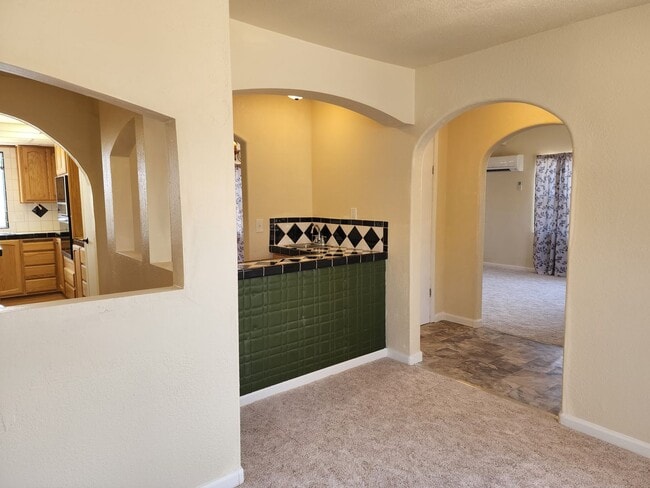 Building Photo - Large manufactured home in Topaz Ranch Estates