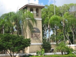 Building Photo - 351 Palm Way