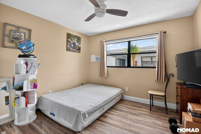 Building Photo - Charming 2BR Condo in Daytona Beach
