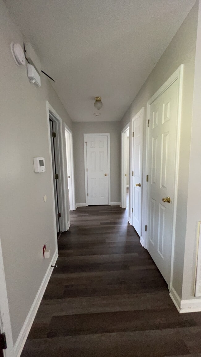 Building Photo - 822 Waterfield Dr