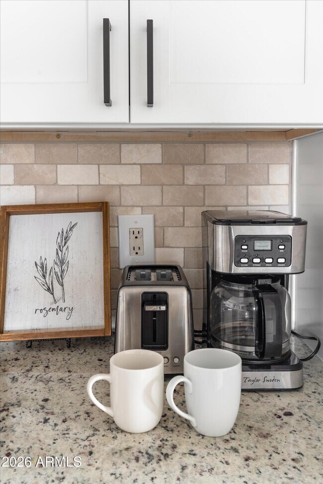 Building Photo - 423 N 73rd Pl