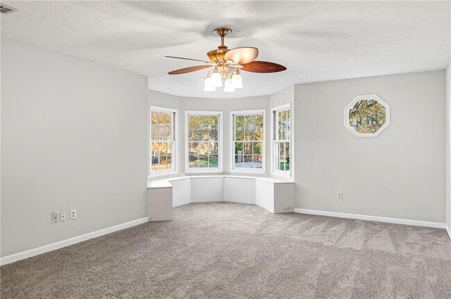 Building Photo - 118 Fitchburg Dr