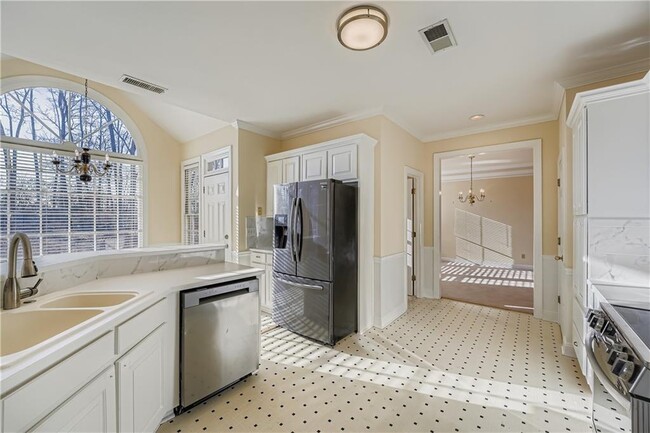 Building Photo - 500 Belgrave Ln