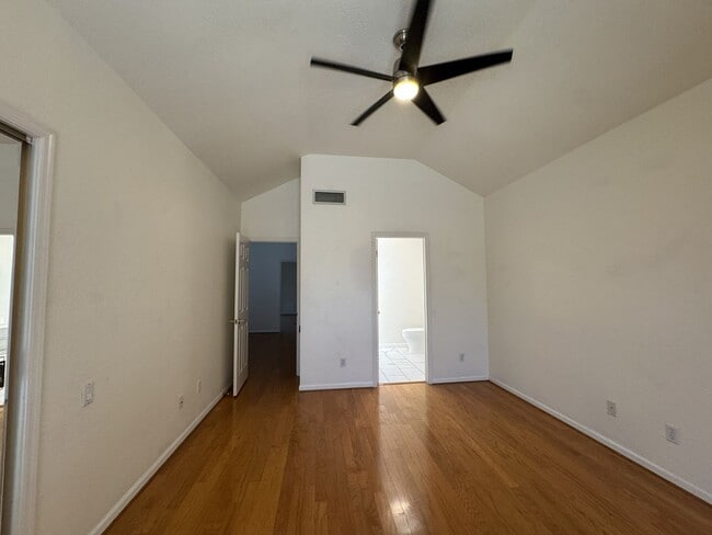 Building Photo - 7272 E Gainey Ranch Rd