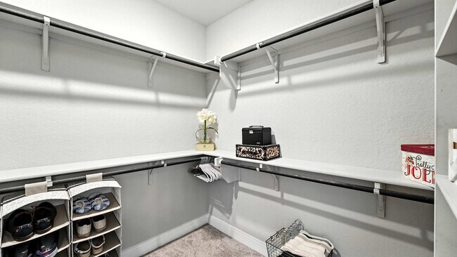 Building Photo - 1917 Shepherd Path