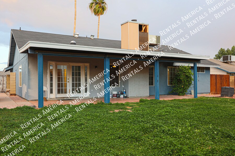 Building Photo - 324 S Rita Ln