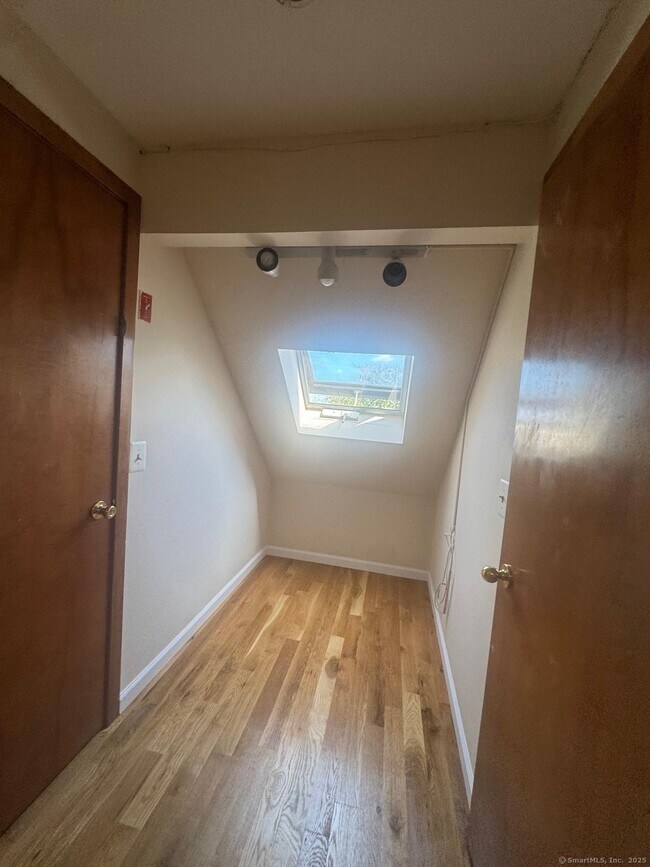 Building Photo - 204 Wheeler Ave