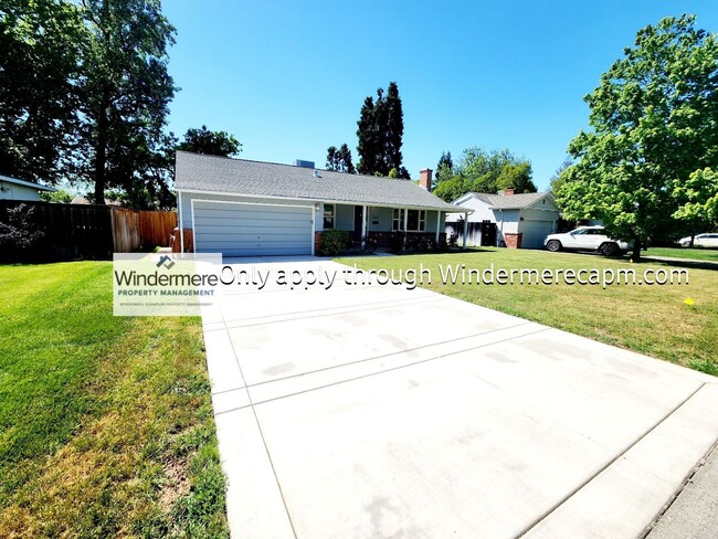 Building Photo - Fully Renovated Home in Arden Park! Availa...