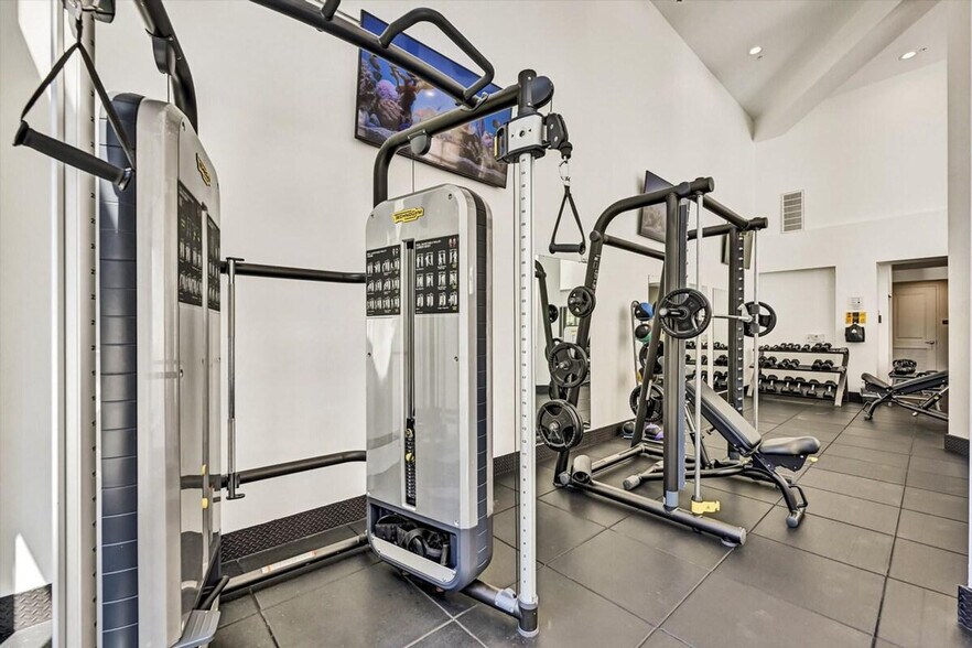 Building Photo - 782 Peachtree St NE