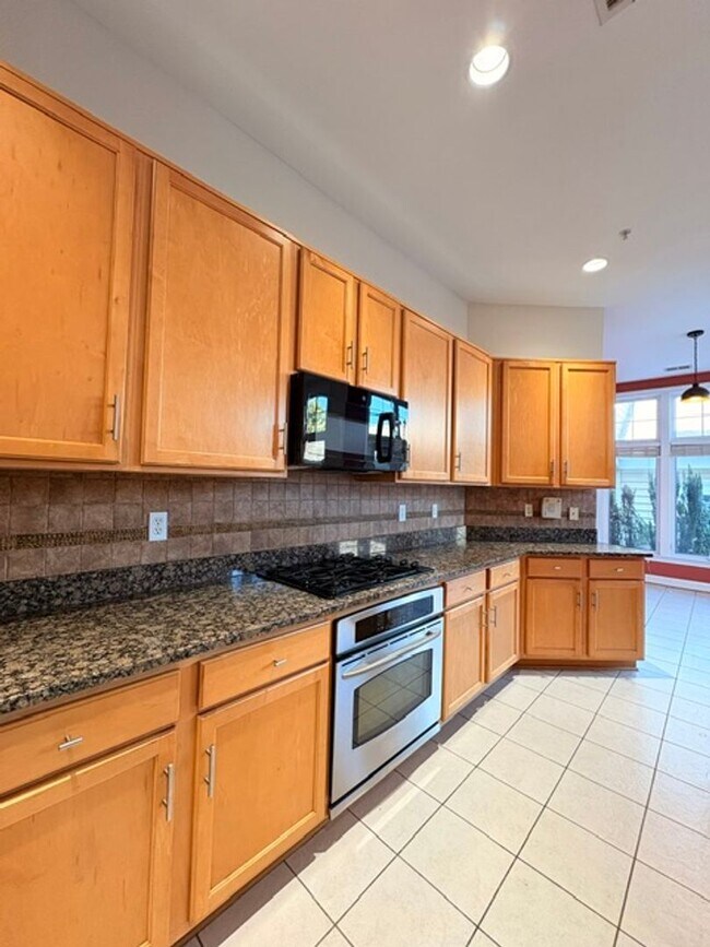Building Photo - 1115 Havencrest St