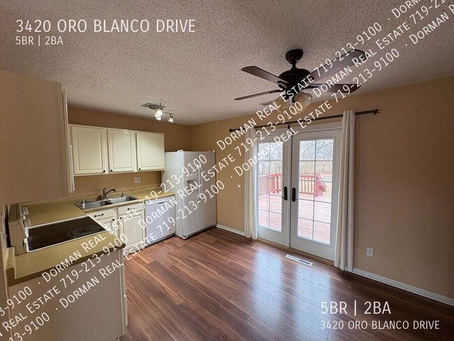 Building Photo - 3420 Oro Blanco Dr