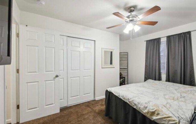 Building Photo - Charming 2BR Condo in Denver