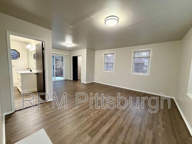 Building Photo - 2307 Monroeville Rd