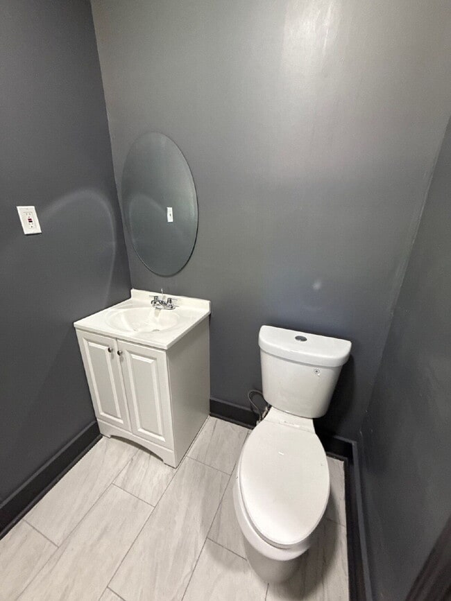 Building Photo - Fully Renovated 4BR in Berclair/Highland Heights – Section 8 Welcome