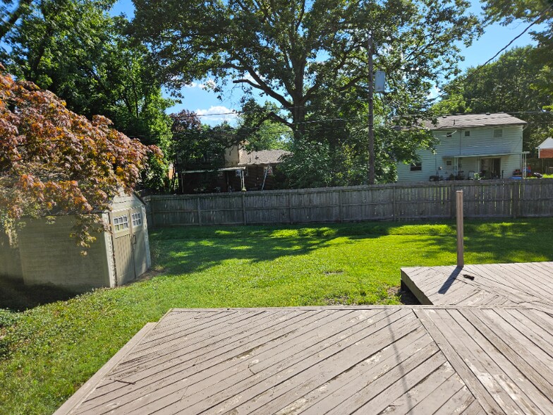 Building Photo - 5635 Roche Dr