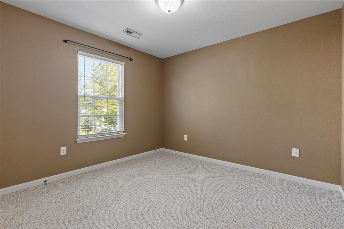 Building Photo - 410 Ashbury Cir