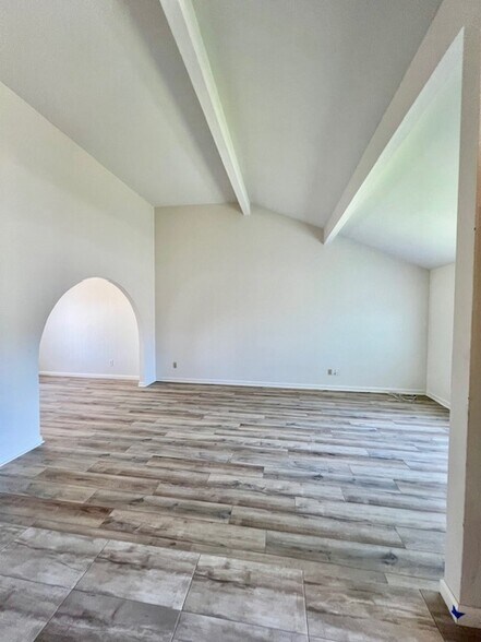 Building Photo - 201 Via Tapia
