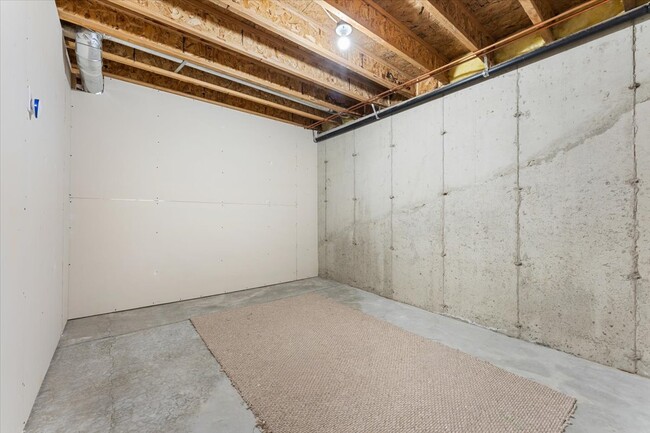 Building Photo - 4503 W 30th Street Rd