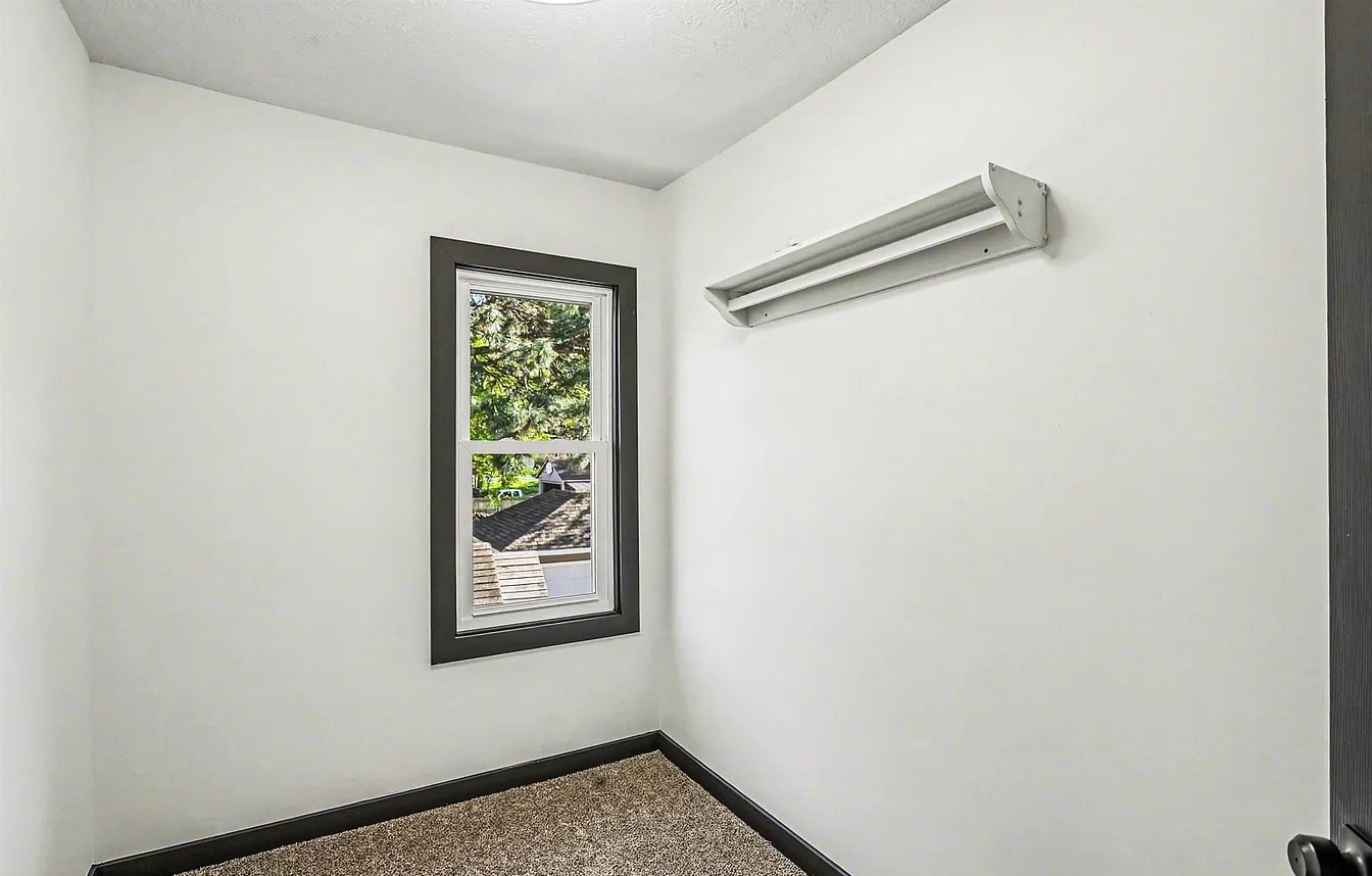 Building Photo - 1341 N 45th St