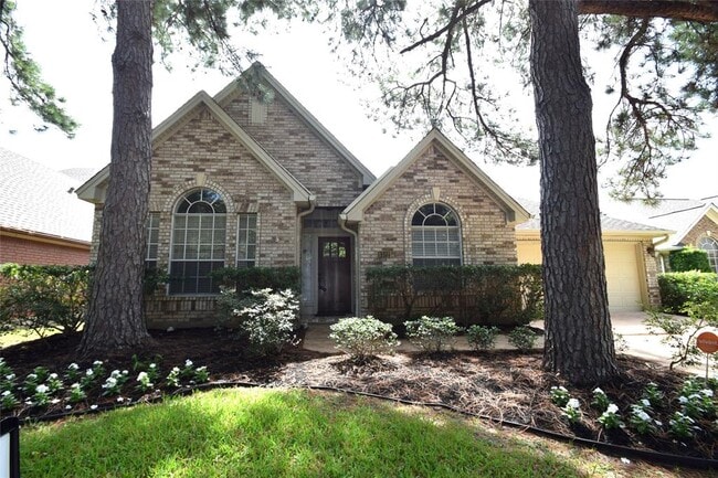 Primary Photo - 1322 W Forest Dr