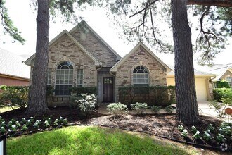 Building Photo - 1322 W Forest Dr