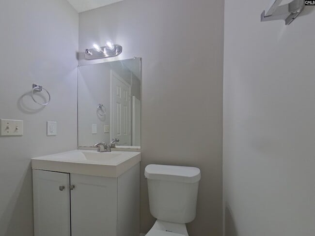 Building Photo - 13 Sutters Mill Ct