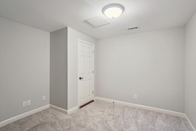 Building Photo - 1110 Compass Pointe Crossing