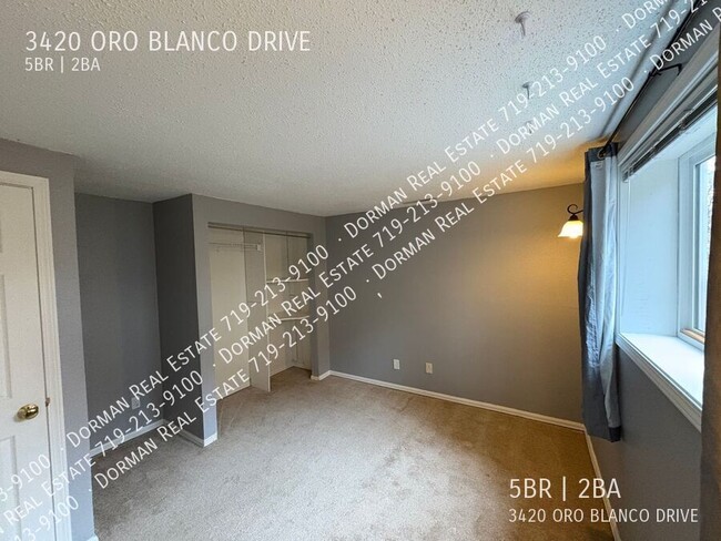 Building Photo - 3420 Oro Blanco Dr