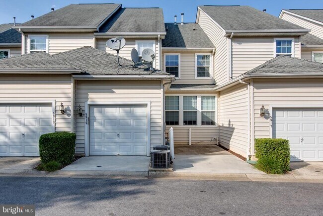Building Photo - 5915 Mystic Ocean Ln
